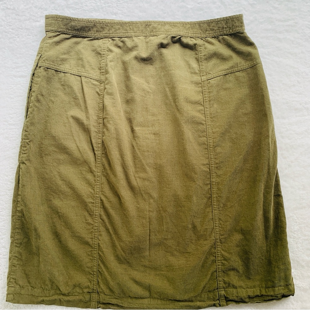 American Eagle Green Button Front 100% Cotton Corduroy Skirt | Size 12 - Picture 2 of 9